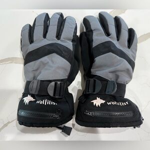 Women’s snow gloves medium